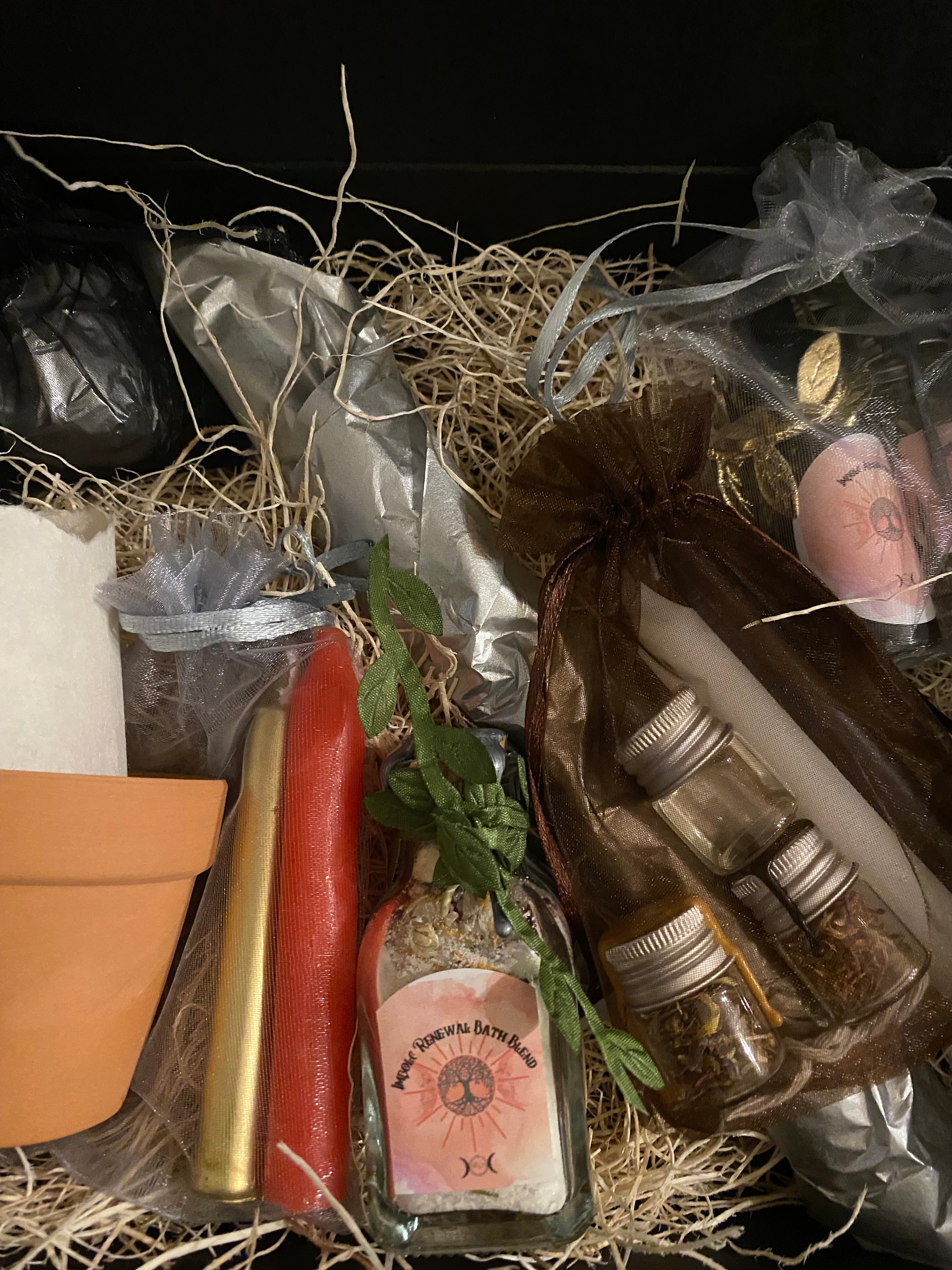 Imbolc Ritual Sabbat box for your Celebration ! Magickal items for Altar,Decor, Spell Work, Ritual, Tools & Divination