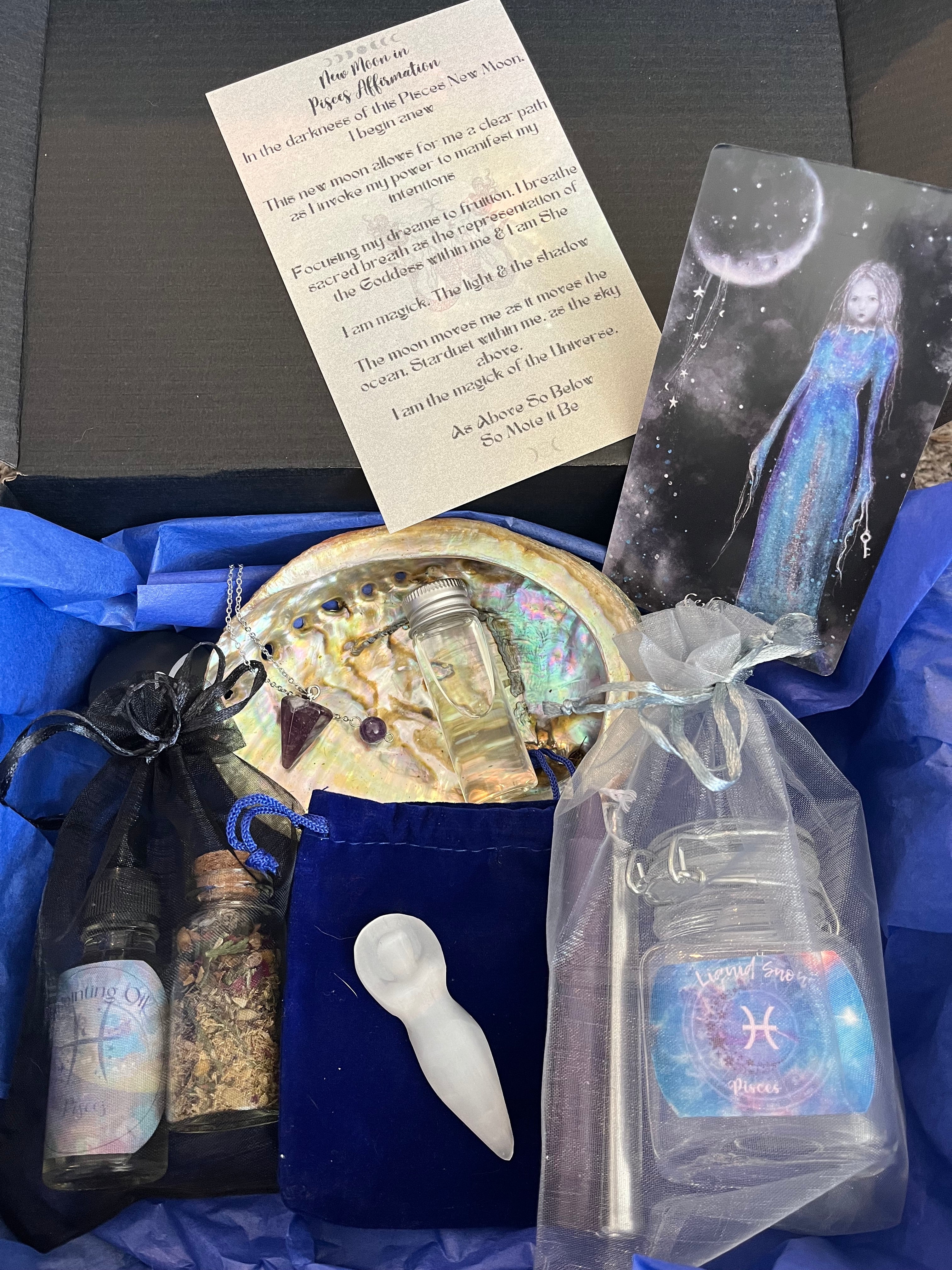 Pisces New Moon Ritual Box! Everything You Need To Celebrate and Honor This Moon Phase. Ritual, Spell Work, Altar Items and Magickal Tools!