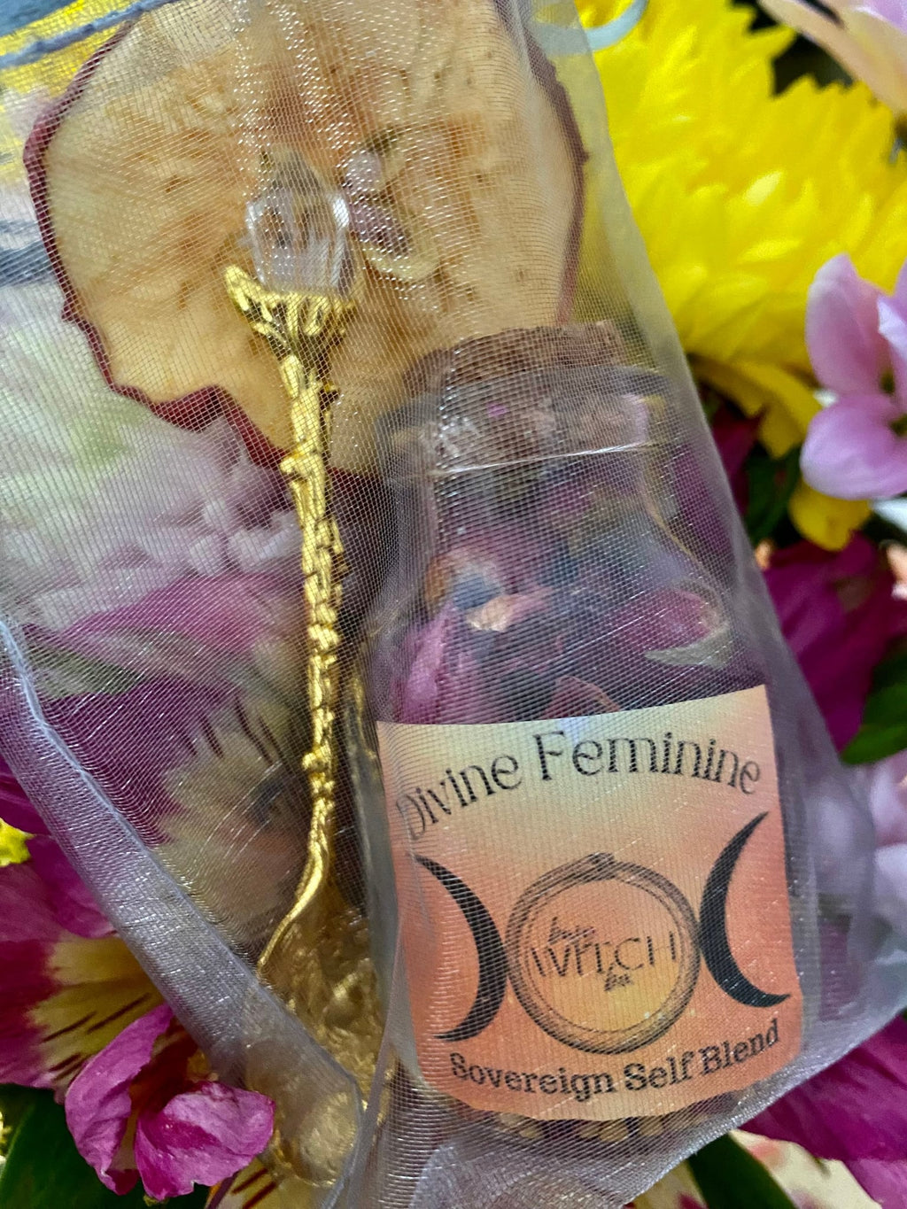 Reclaim Your Sovereignty with this Goddess Sovereign Self Ritual Work Blend